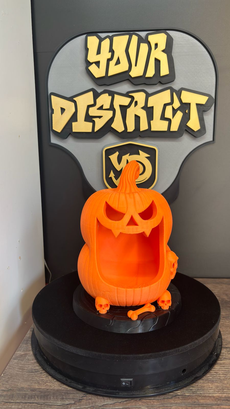 Kürbismonster Deko für Halloween Design by Romanian CC 4.0
