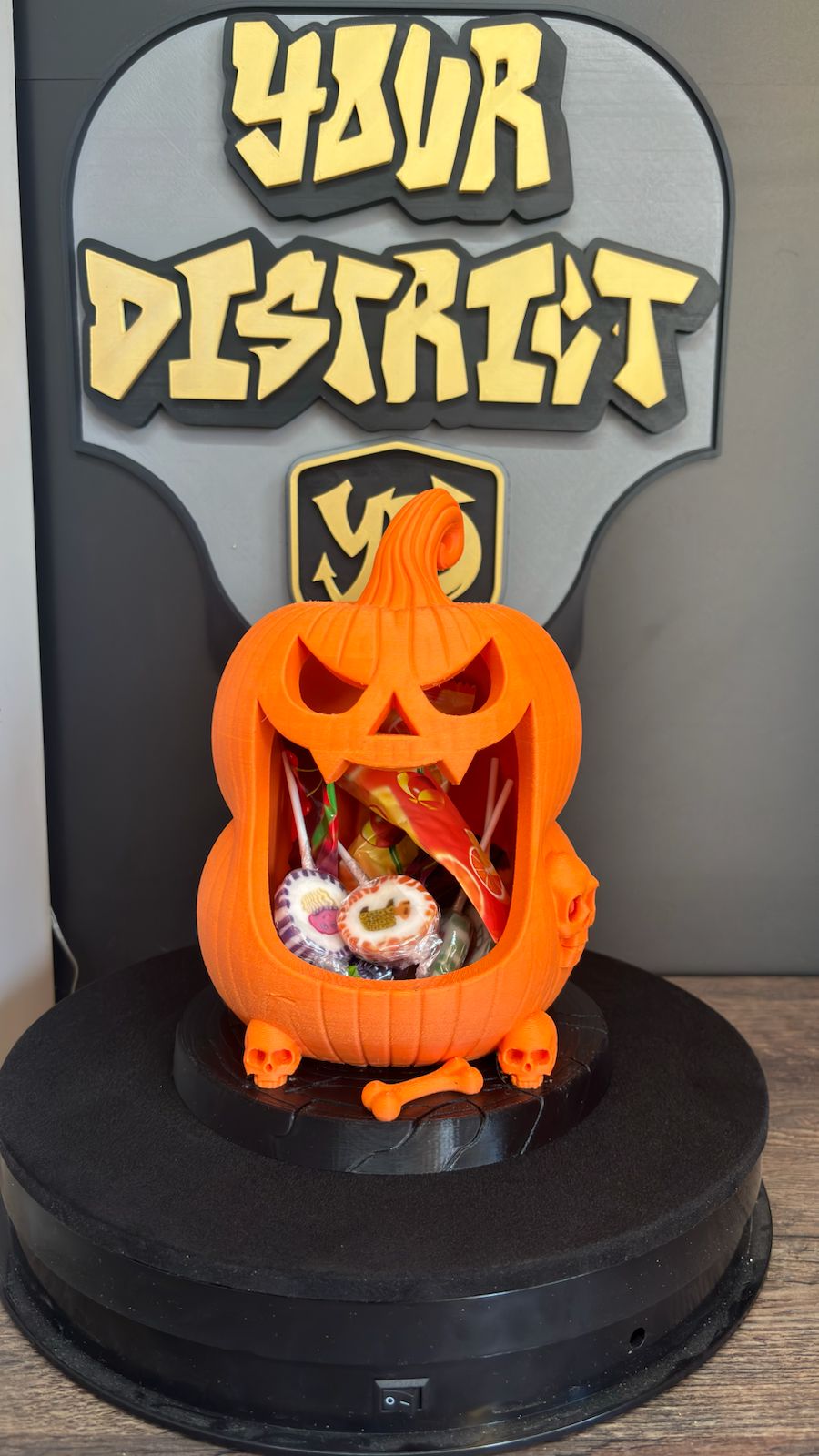 Kürbismonster Deko für Halloween Design by Romanian CC 4.0